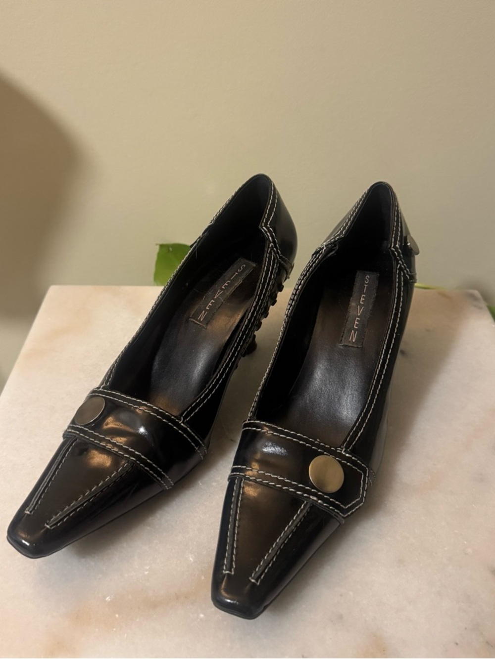 Steven by Steve Madden Black Pointed Toe Pumps